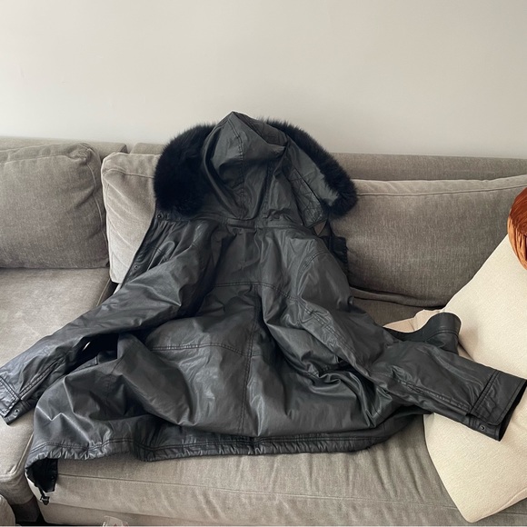 Alice + Olivia winter coat with real fox fur - Picture 6 of 13